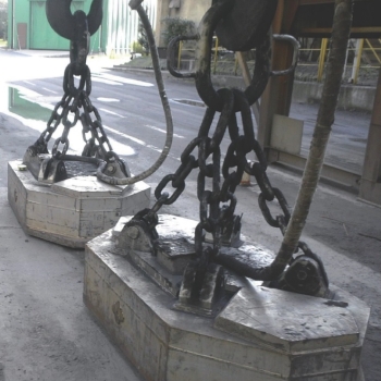 Xích cẩu nam châm